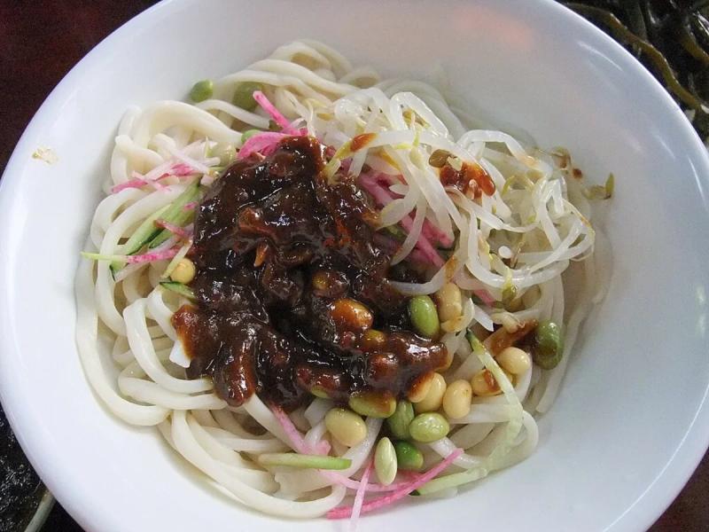 Fifteen dishes that a tourist needs to try in China