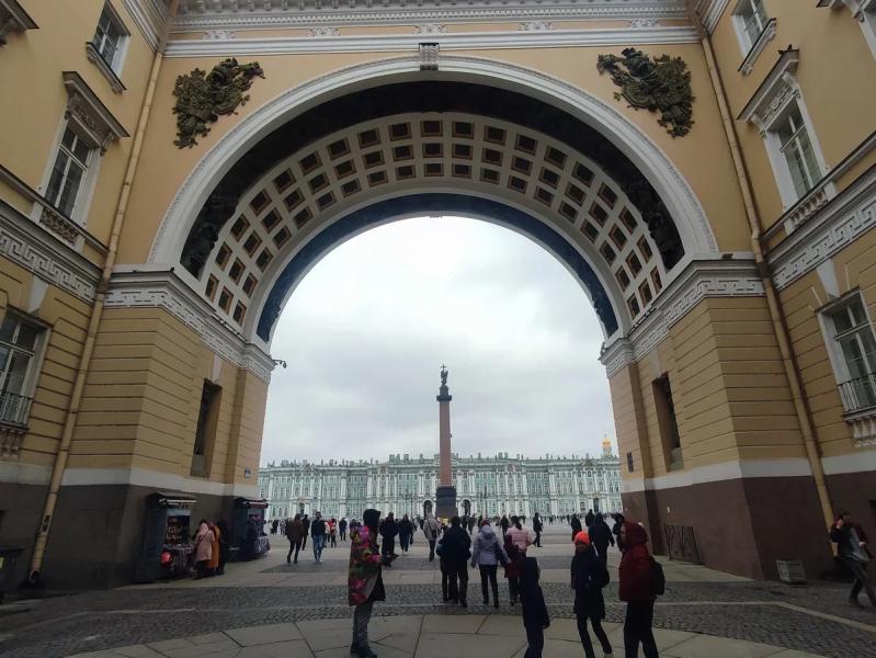 To St. Petersburg and Kronstadt with children by car for the first time: the experience of a three-day trip and a ready-made plan