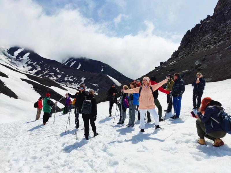 Crabs, shifts and pink snow: Russian Express took travel agents to Kamchatka