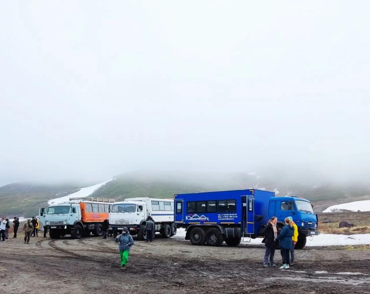 Crabs, shifts and pink snow: Russian Express took travel agents to Kamchatka