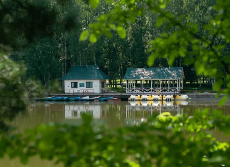 Twenty country hotels near Moscow, where you can relax by the water