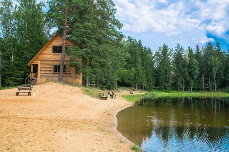 Twenty country hotels near Moscow, where you can relax by the water