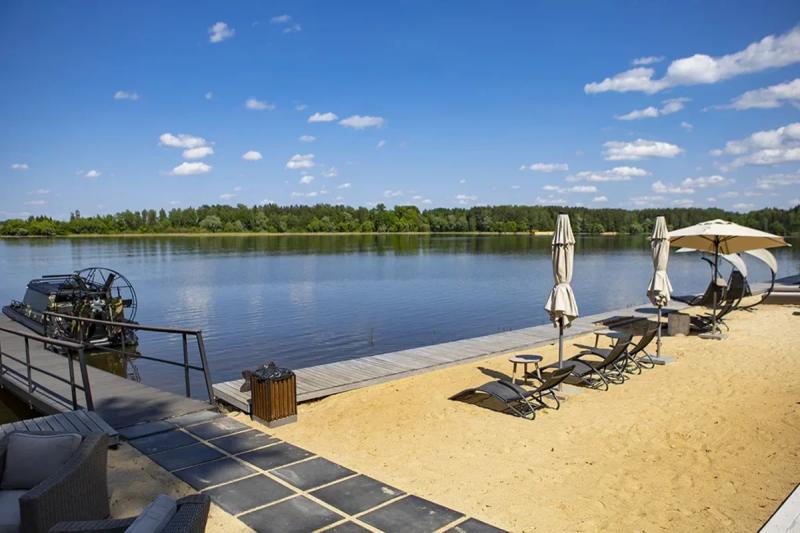 Twenty country hotels near Moscow, where you can relax by the water