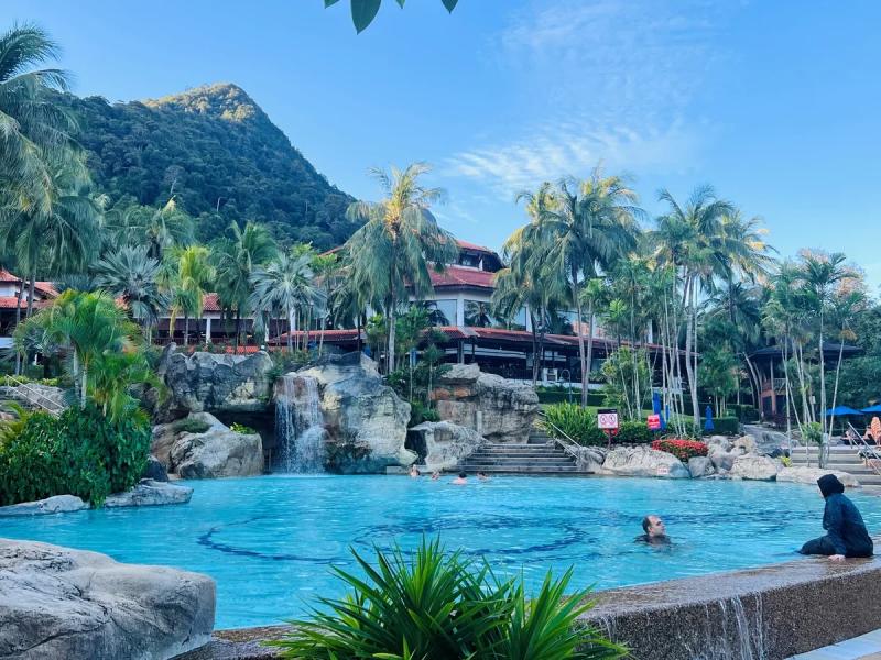 Four-star hotels of Langkawi Island in Malaysia: review of hotels with photos and prices