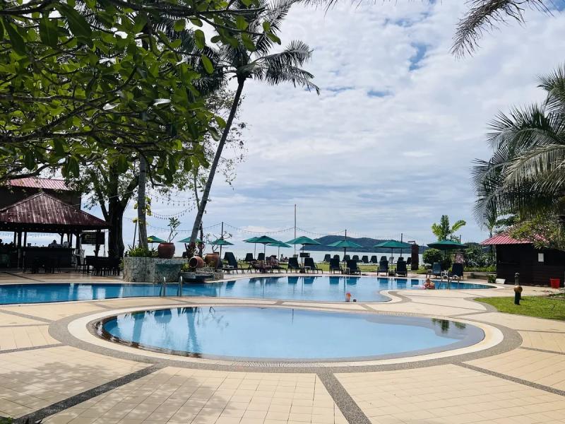 Four-star hotels of Langkawi Island in Malaysia: review of hotels with photos and prices